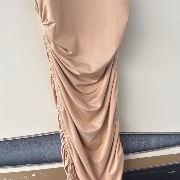 Superdown Tan Backless Ruched Dress - Picture 7 of 7